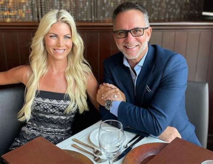 Marabeth Hough- Wiki, Height, Husband, Career, Net Worth